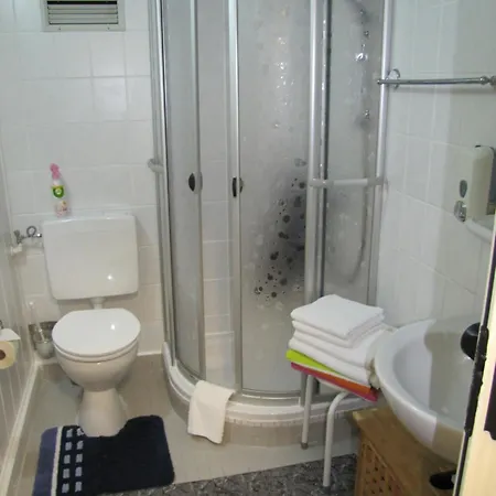 Haus Roseneck Seebad Auf Insel Usedom Vermietung Im Bereich Souterrain !