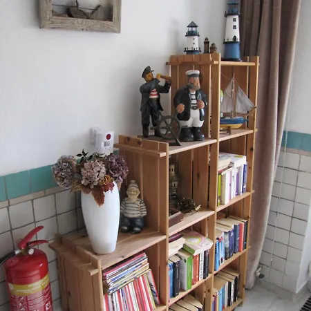 Appartement Haus Roseneck Seebad Auf Insel Usedom Vermietung Im Bereich Souterrain ! Ückeritz