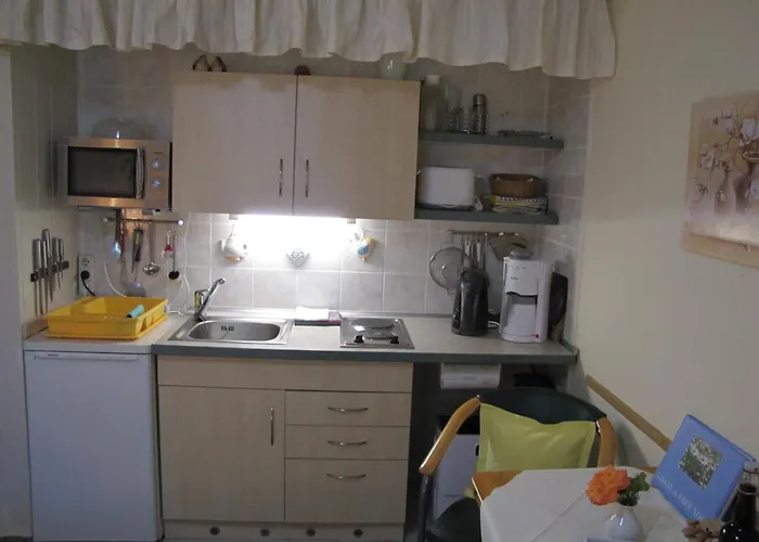 Haus Roseneck Seebad Auf Insel Usedom Vermietung Im Bereich Souterrain ! *