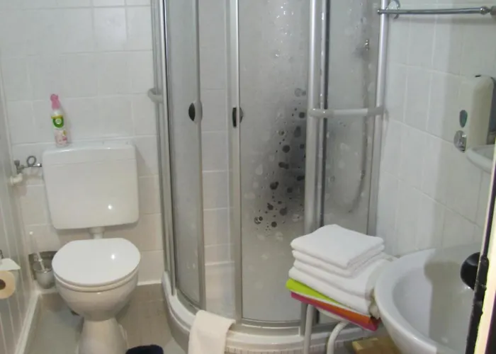 Haus Roseneck Seebad Auf Insel Usedom Vermietung Im Bereich Souterrain !