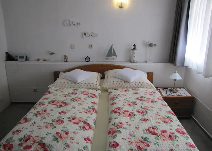 Haus Roseneck Seebad Auf Insel Usedom Vermietung Im Bereich Souterrain ! Uckeritz